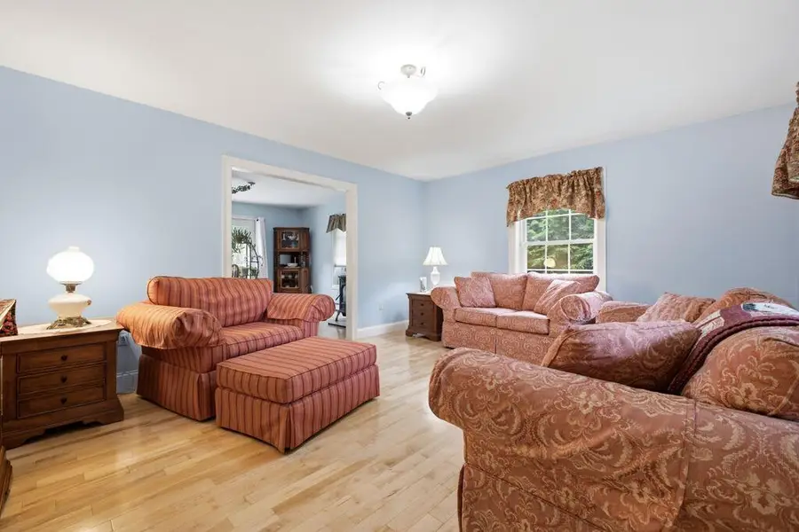 22 Davis Road, Buxton, ME 04093 - #3