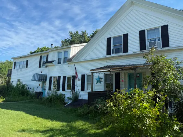 415 Bath Road, Brunswick, ME 04011