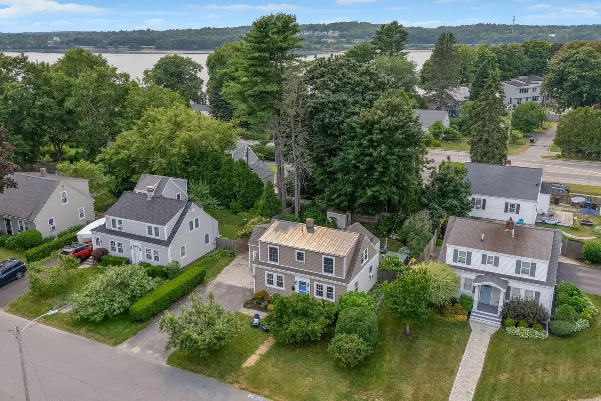 20 Just-a-mere Road, Falmouth, ME 04105 - #1