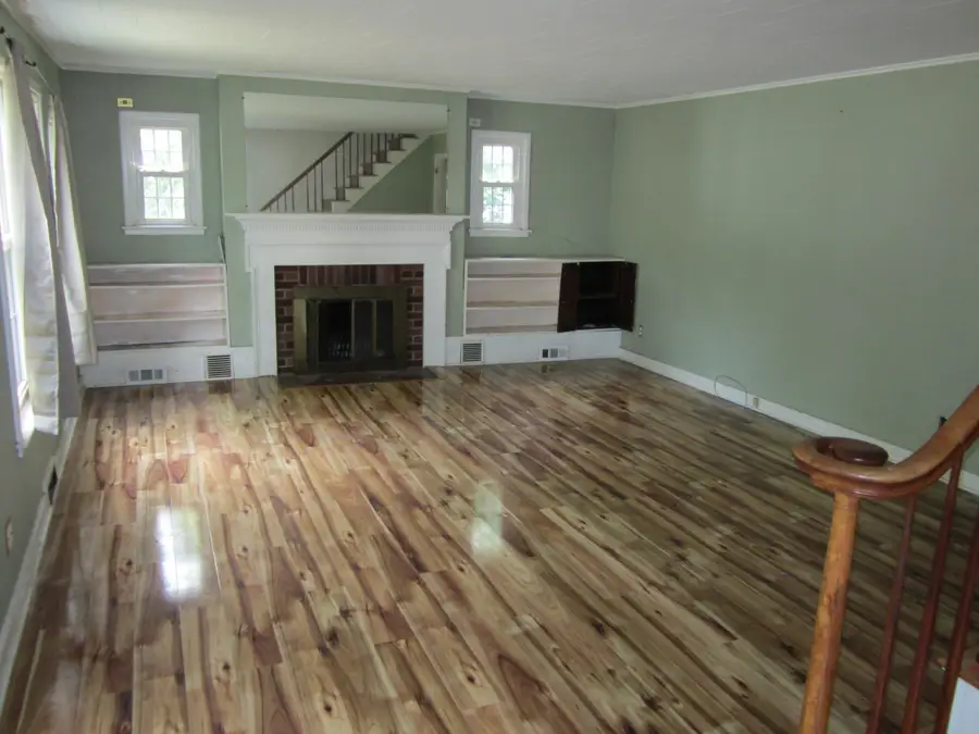9 Charles Street, Lewiston, ME 04240 - #3