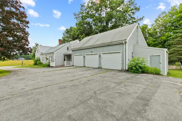902 Long Plains Road, Buxton, ME 04093