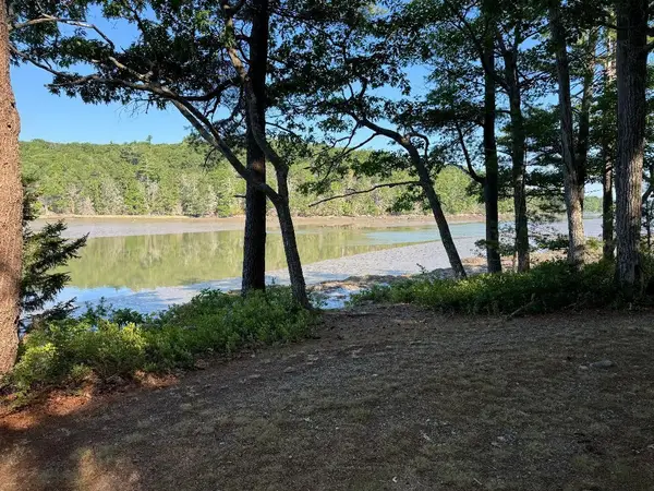 00 Pine Tree Lane, Boothbay, ME 04537