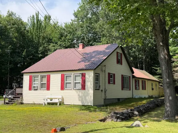 17 Oliver Road, Greenville, ME 04441