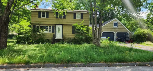 2 Pilgrim Road, Westbrook, ME 04092