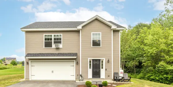 33 Gray Road, Cumberland, ME 04021