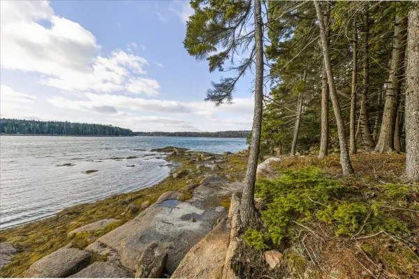 M3-2A Oceanville Road, Stonington, ME 04681