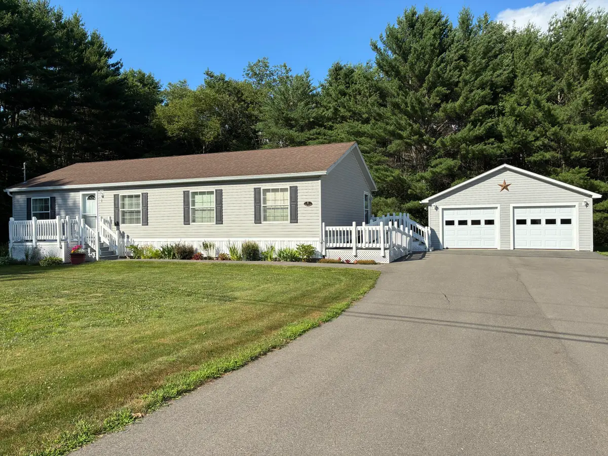 1 Karen Street, Palmyra, ME 04965 - #1