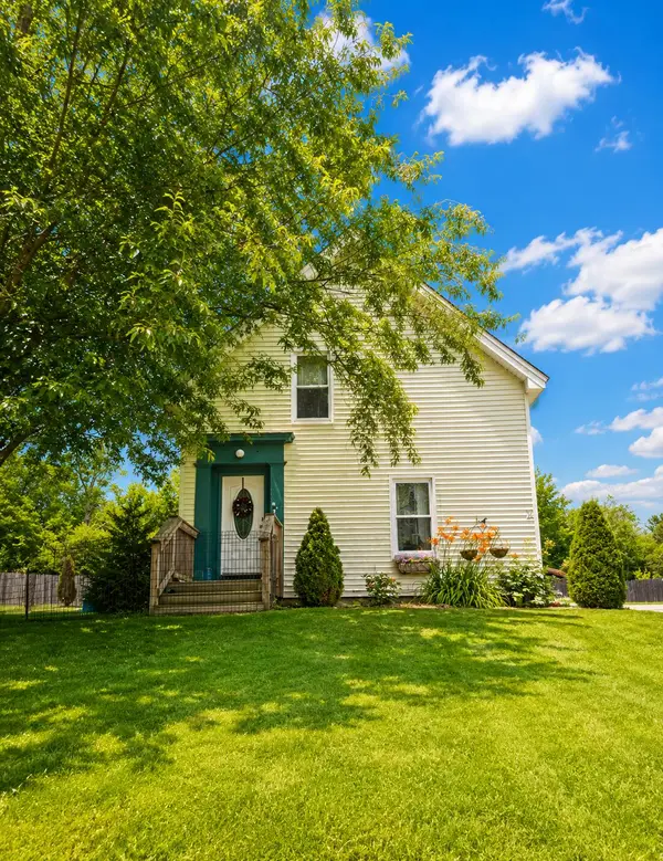 1211 N Main Street, Winterport, ME 04496