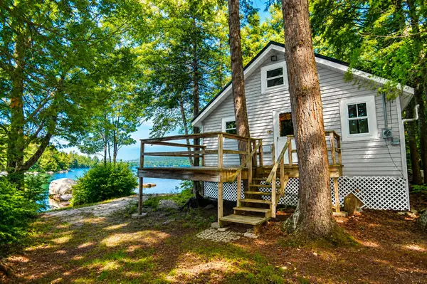 958 Old Ferry Road, Hartland, ME 04943