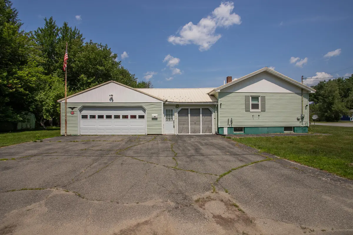 18 Independence Lane, East Millinocket, ME 04430 - #1