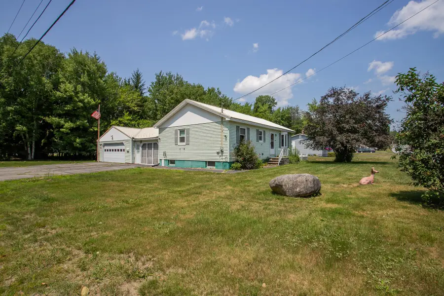 18 Independence Lane, East Millinocket, ME 04430 - #2