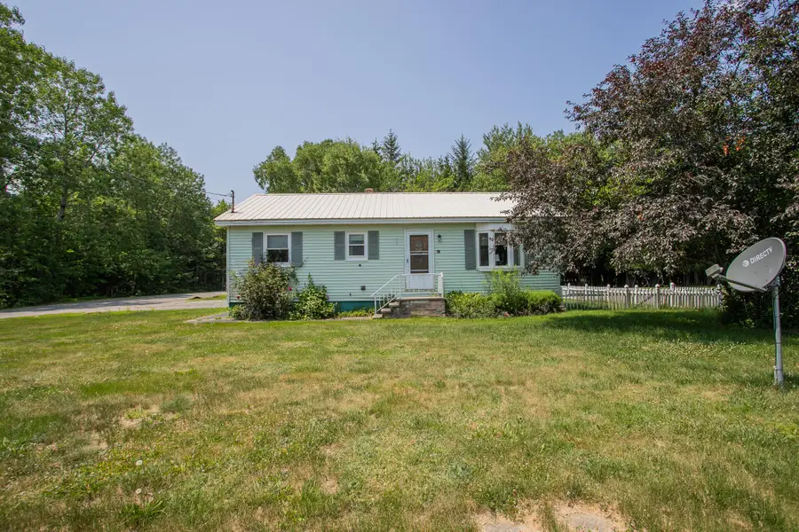 18 Independence Lane, East Millinocket, ME 04430 - #3