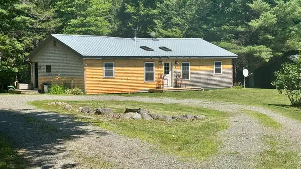 539 King Street, Marion Twp, ME 04628
