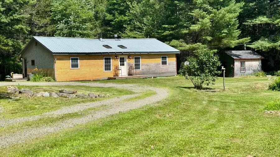 539 King Street, East Central Washington, ME 04628 - #2