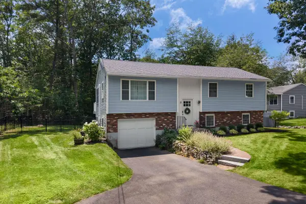 19 Sheru Lane, York, ME 03909