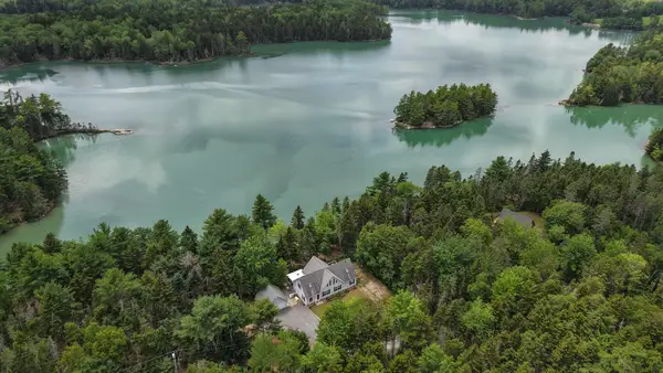 49 Falcon Lane, Lamoine, ME 04605