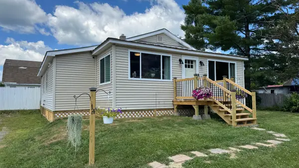 14 Third Street, Howland, ME 04448
