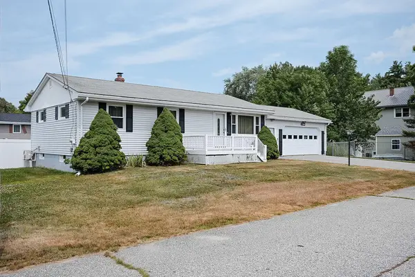 20 Swale Lane, Lewiston, ME 04240