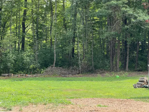 64 Limerick Road, Arundel, ME 04046