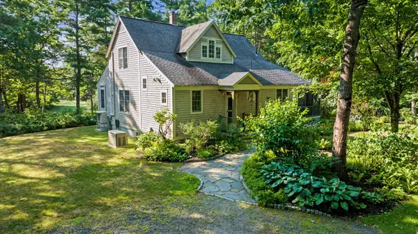 4 Cranberry Drive, Brunswick, ME 04011