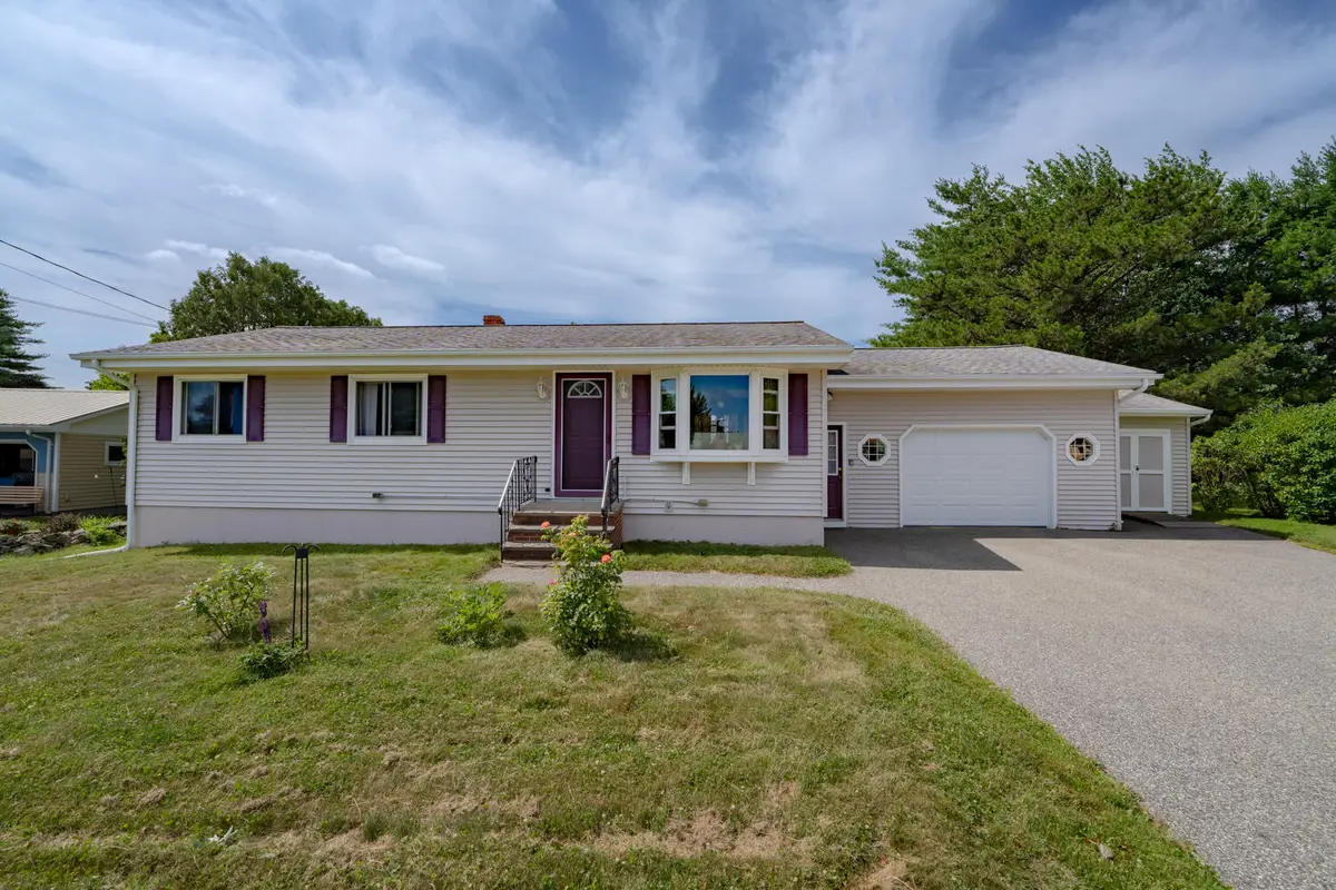 17 Heathwood Lane, Lewiston, ME 04240 - #1
