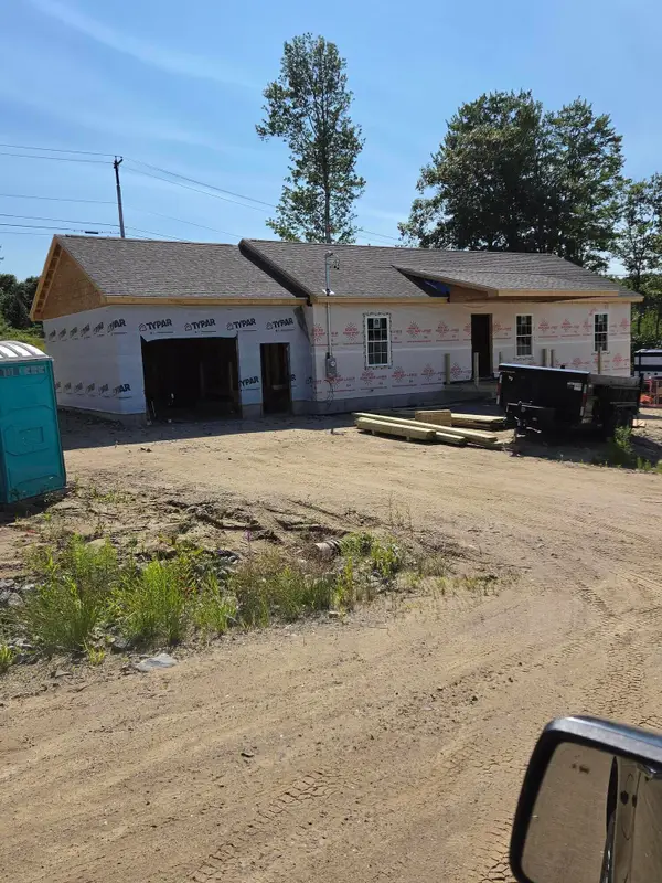 19 Welchville Commons Drive, Oxford, ME 04270