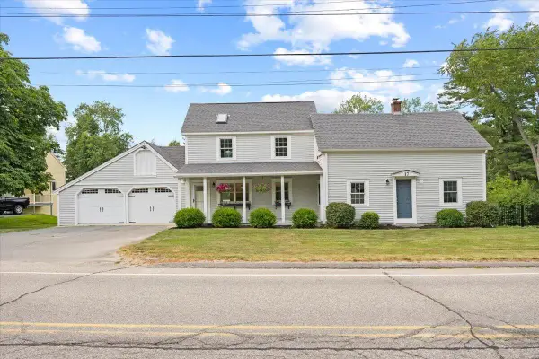 17 Chamberlain Road, Scarborough, ME 04074