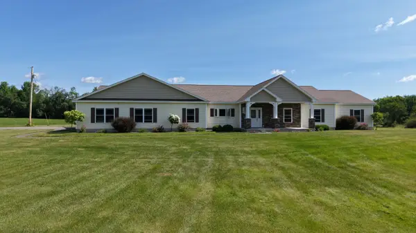 207 Corinth Road, Hudson, ME 04449