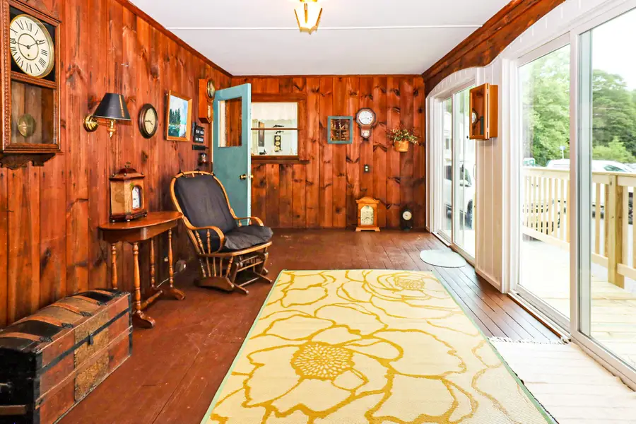 73 Middle Avenue, Mexico, ME 04257 - #3