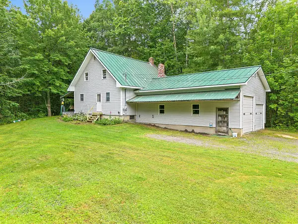 15 Cousins Road, Albion, ME 04910