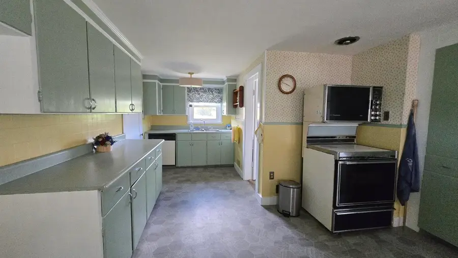 96 Highland Terrace, Mexico, ME 04257 - #3