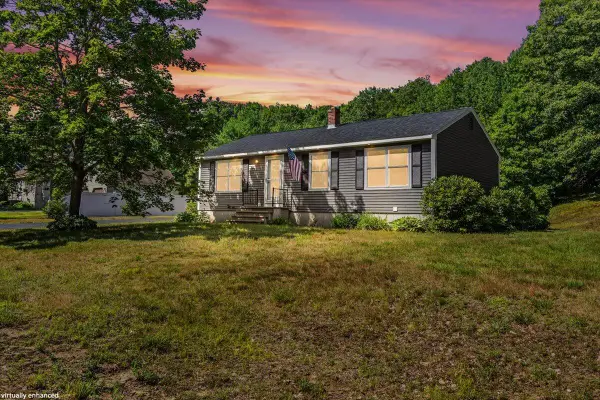 8 Running Brook Drive, Sanford, ME 04073