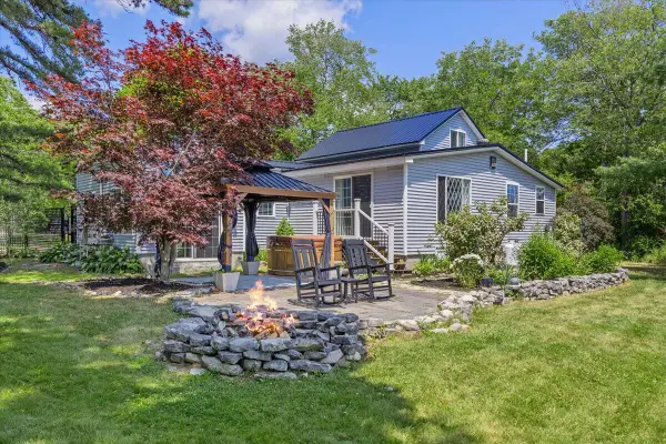 4 Old County Road, Scarborough, ME 04074