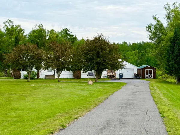142 Lake Road, Levant, ME 04456