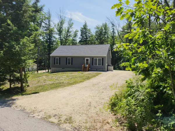 7 Norman Lane, Bridgton, ME 04009