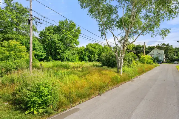 15 Bond Street, Bangor, ME 04401