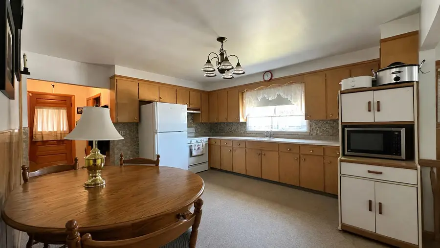 9 Sherbrooke Avenue, Lewiston, ME 04240 - #3