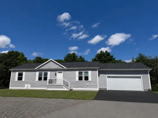 82 Settlement Loop, Kittery, ME 03904