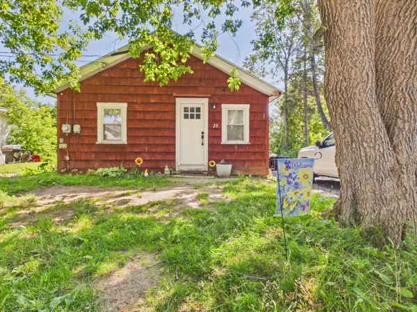 23 Hillcrest Avenue, Caribou, ME 04736