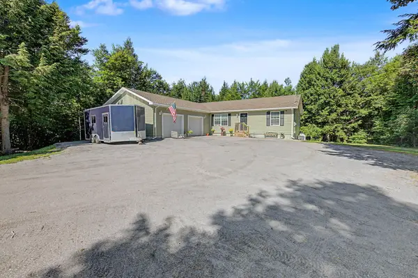 49 Lion Lane, Oxford, ME 04270
