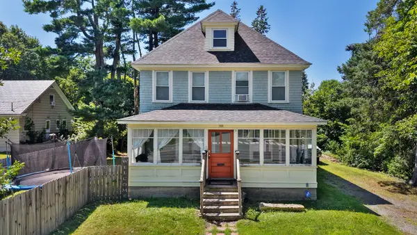 788 Union Street, Bangor, ME 04401