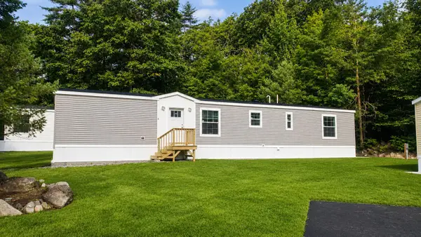 6 Laurik Lane, Naples, ME 04055