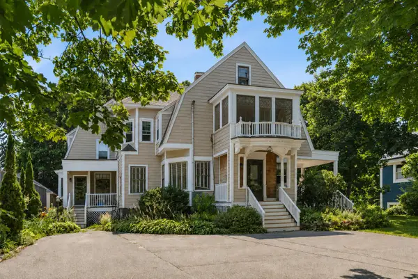 551 Shore Road, Cape Elizabeth, ME 04107