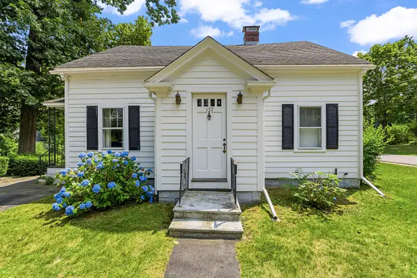 137 Pleasant Street, Eliot, ME 03903