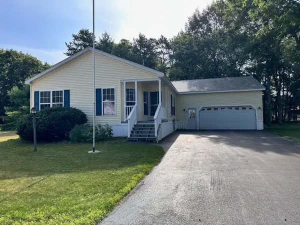 17 Candlewood Drive, Lyman, ME 04002