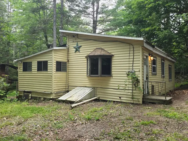 154 W Paris Road, Greenwood, ME 04255