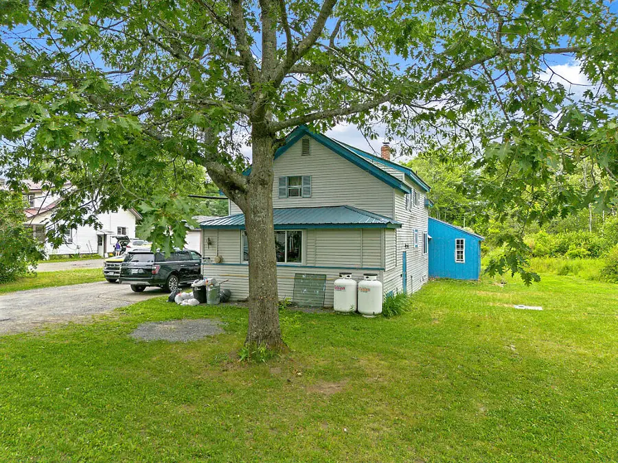 132 Washington Street, Oakland, ME 04963 - #2