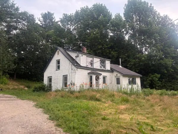 678 N Searsport Road, Frankfort, ME 04438