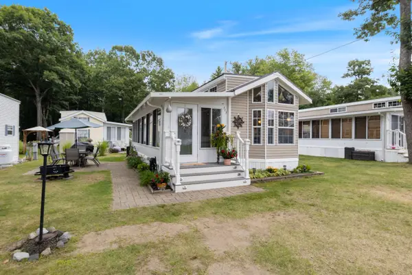 23 College Drive #723, Wells, ME 04090