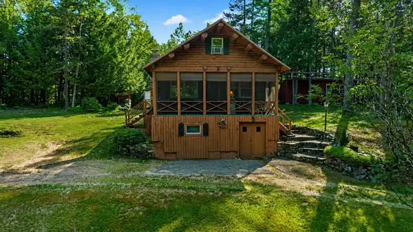 27 Roscoe Drive, Waterford, ME 04088